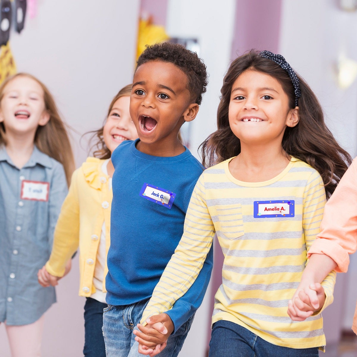 Avery Kids Fabric Name Badge Labels 72x30 mm, L7432, 10 Sheets Paper Plus