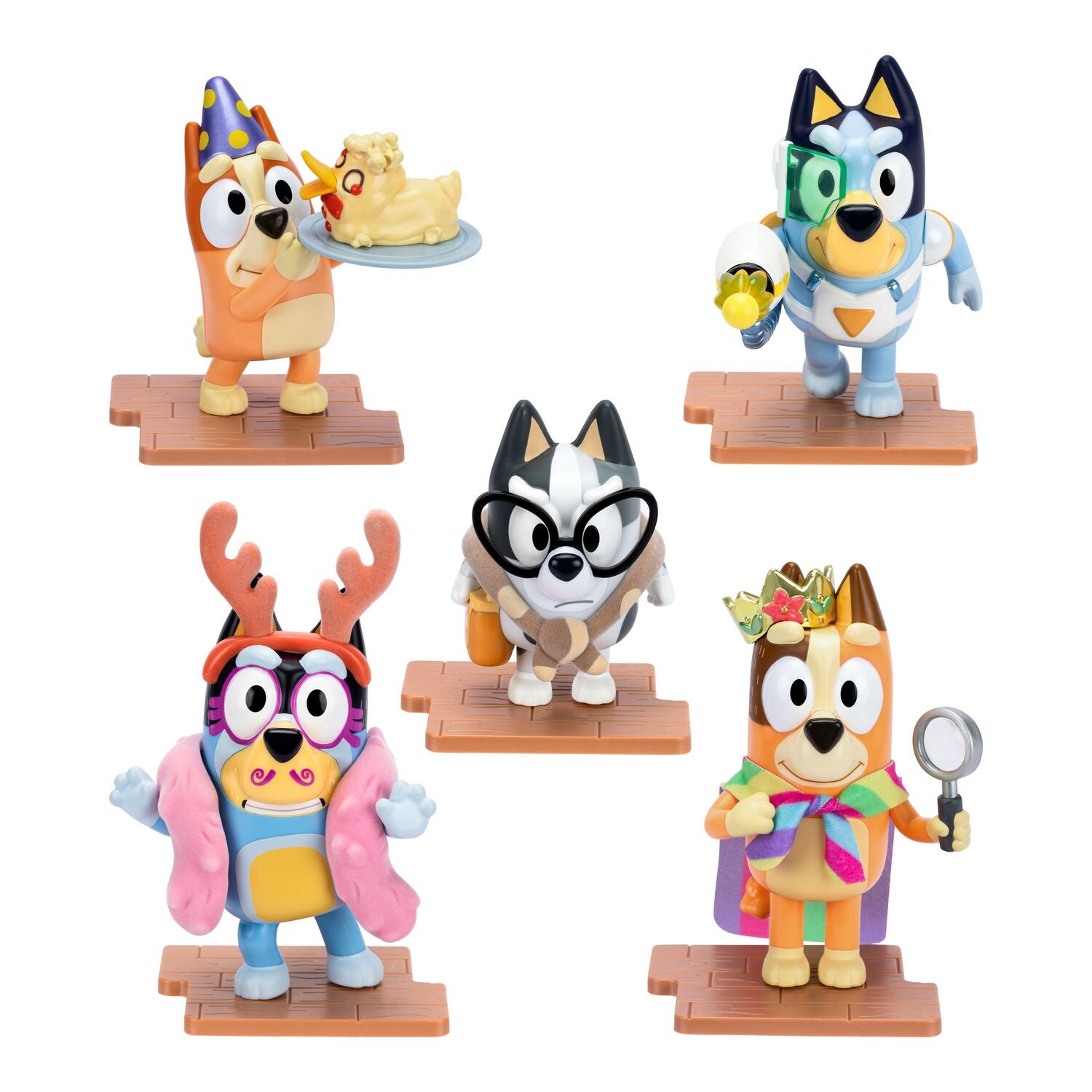 Bluey Studio Collector Figure - Queen Chilli | Paper Plus